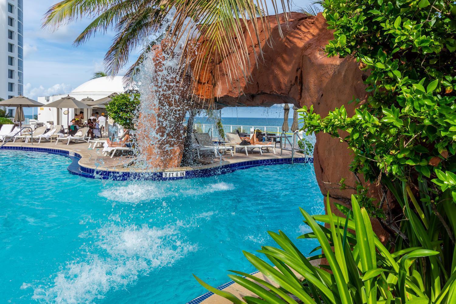 Trump Intl 2 Bedroom Apartment 1600 Sqf Ocean Front マイアミビーチ エクステリア 写真