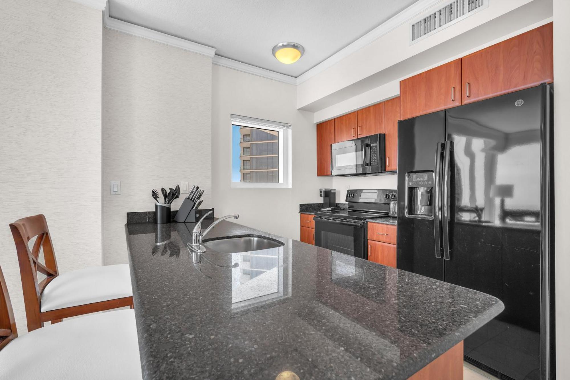Trump Intl 2 Bedroom Apartment 1600 Sqf Ocean Front マイアミビーチ エクステリア 写真